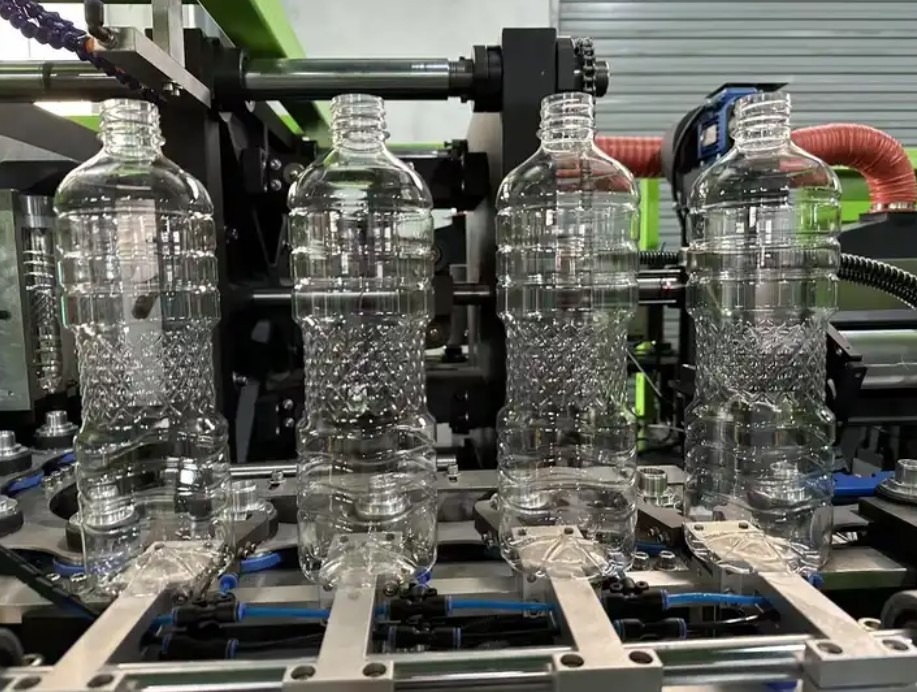 pet blow moulding machine